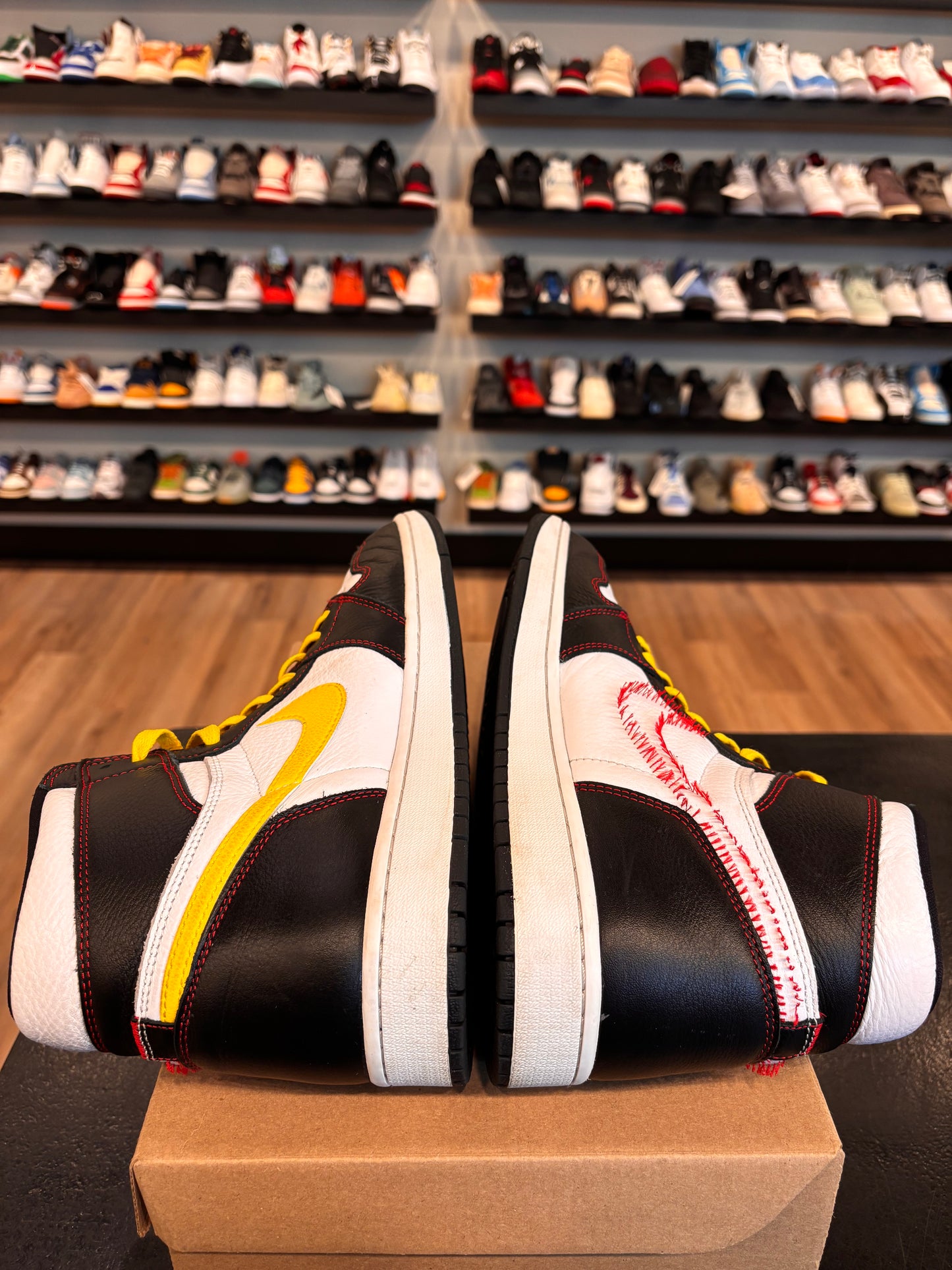 Jordan 1 Defiant Size 12 Pre-Owned (No Box)