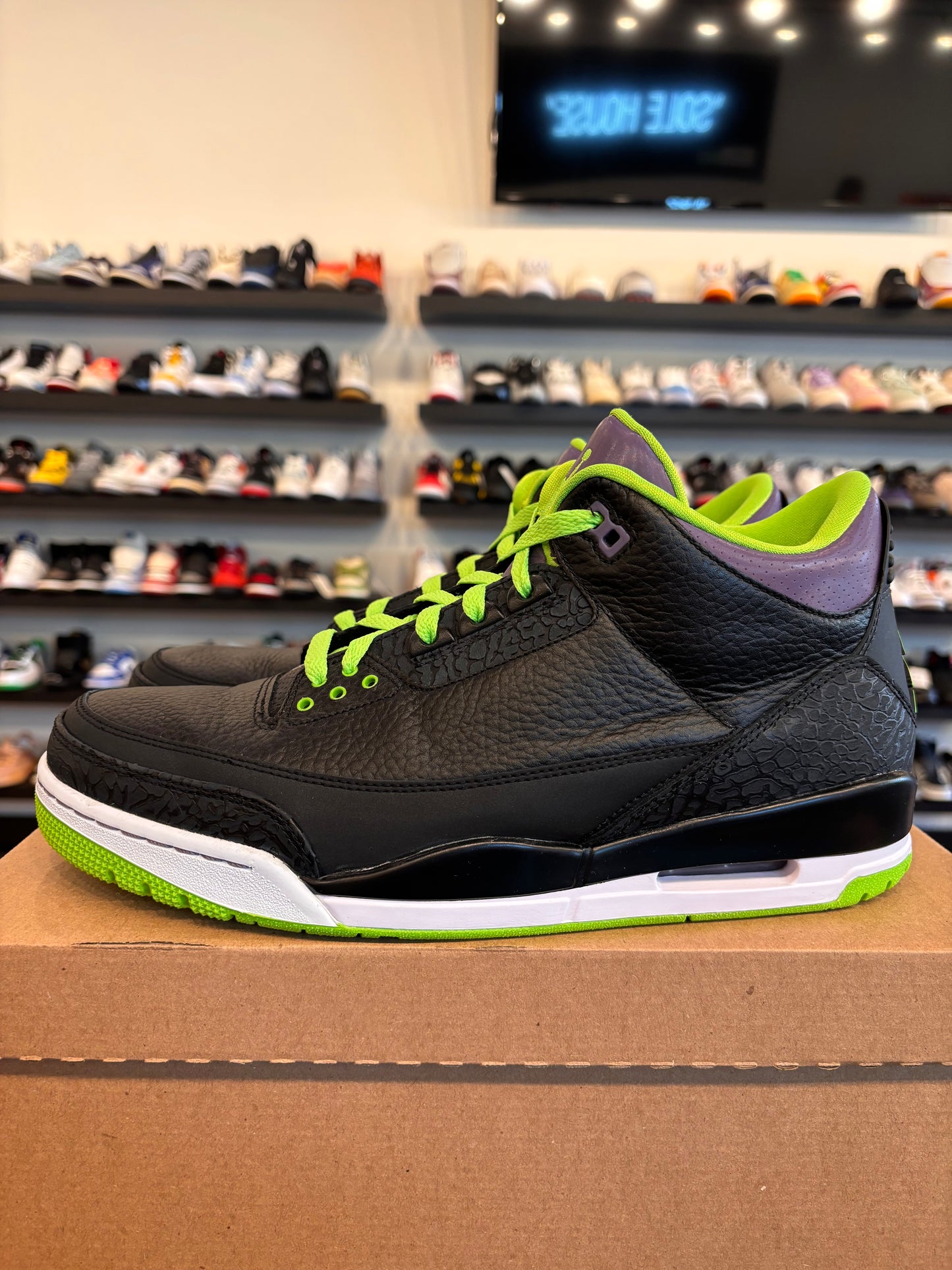 Jordan 3 Joker 2013 Size 11.5 Pre-Owned (No Box)