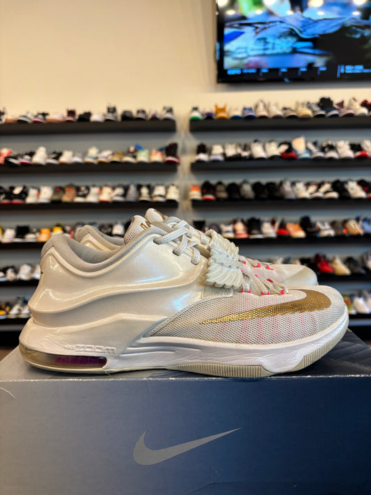 Nike KD 7 Aunt Pearl Size 9.5 Pre-Owned
