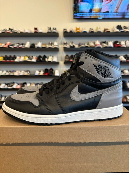 Jordan 1 Shadow 2018 Size 10 Pre-Owned (No Box)