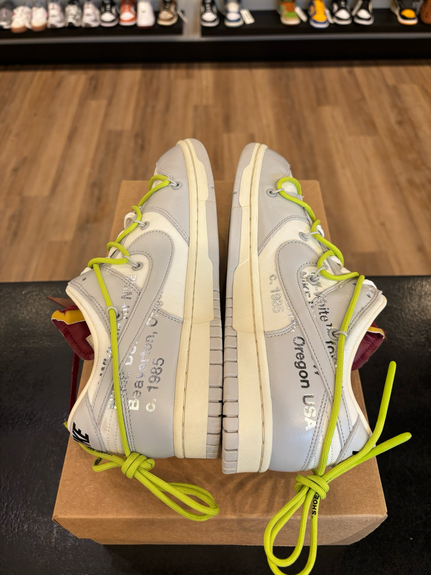 Nike Off-White Dunk Low Lot 8 Size 8.5 Pre-Owned (No Box)