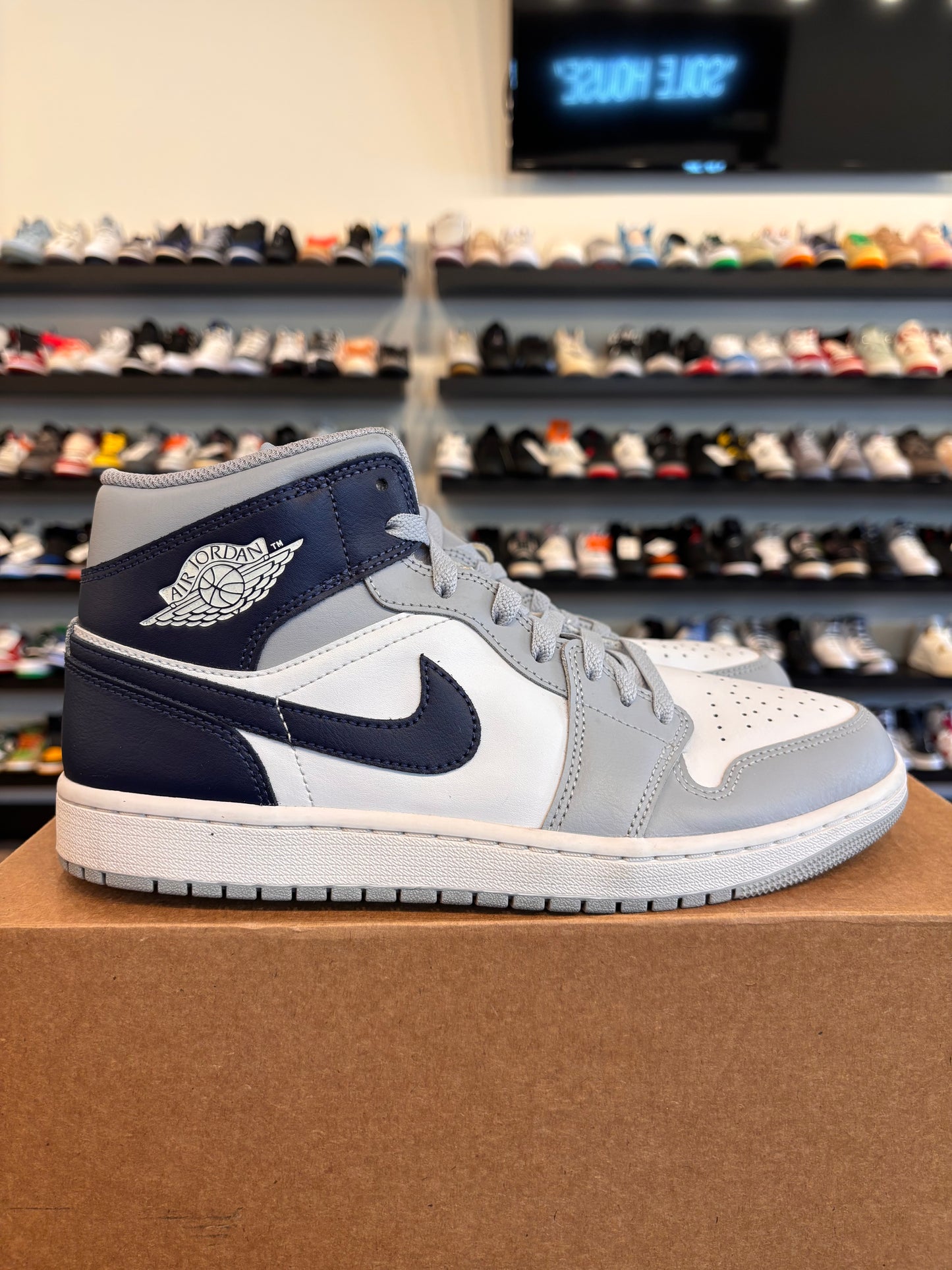 Jordan 1 Mid Grey Navy Size 10 Pre-Owned (No Box)