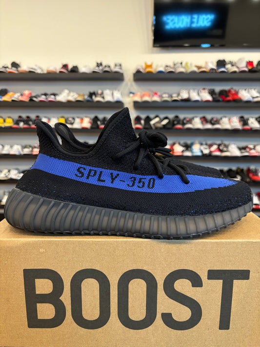 Yeezy 350 V2 Dazzling Blue Size 10.5 Brand New