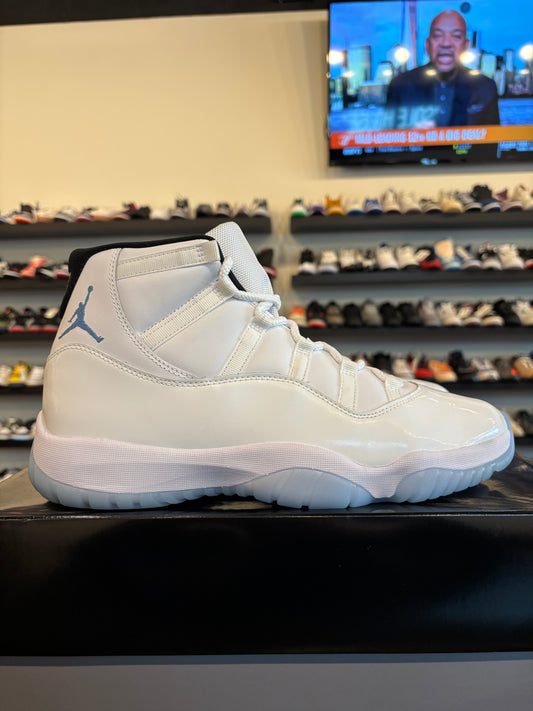 Jordan 11 Legend Blue Size 12 Pre-Owned