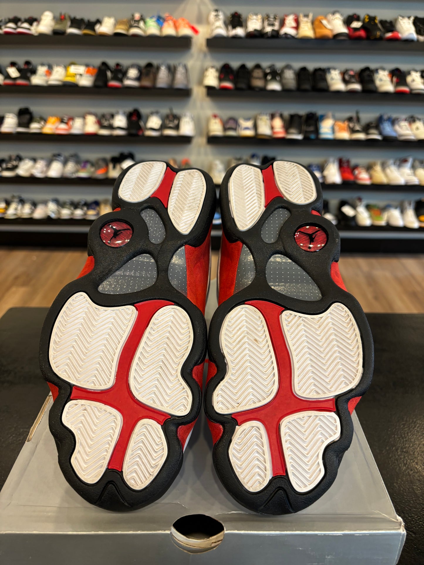 Jordan 13 Chicago 2017 Size 10 Pre-Owned