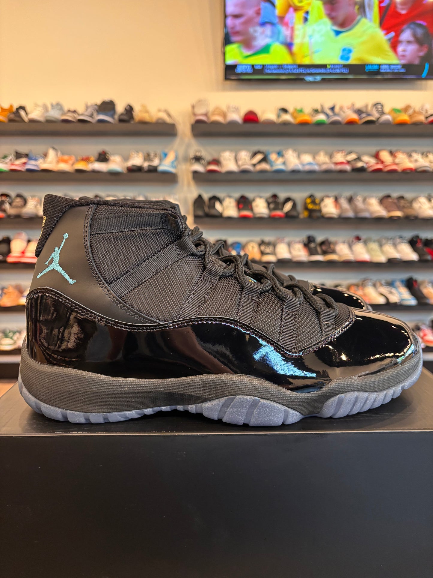 Jordan 11 Gamma 2025 Size 13 Brand New