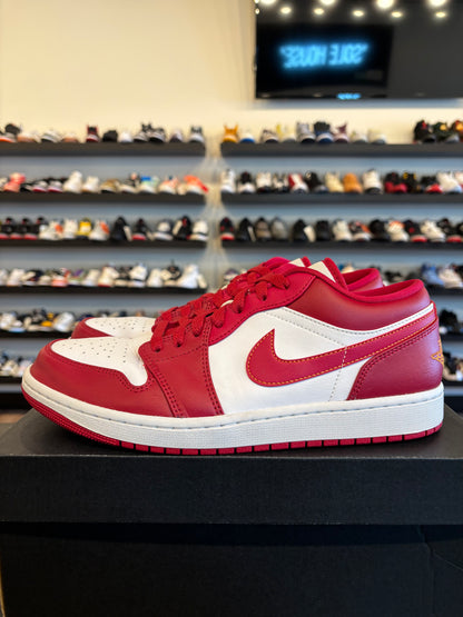 Jordan 1 Low Cardinal Red Size 10 Pre-Owned