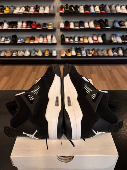 Jordan 4 White Thunder Size 9.5 Brand New