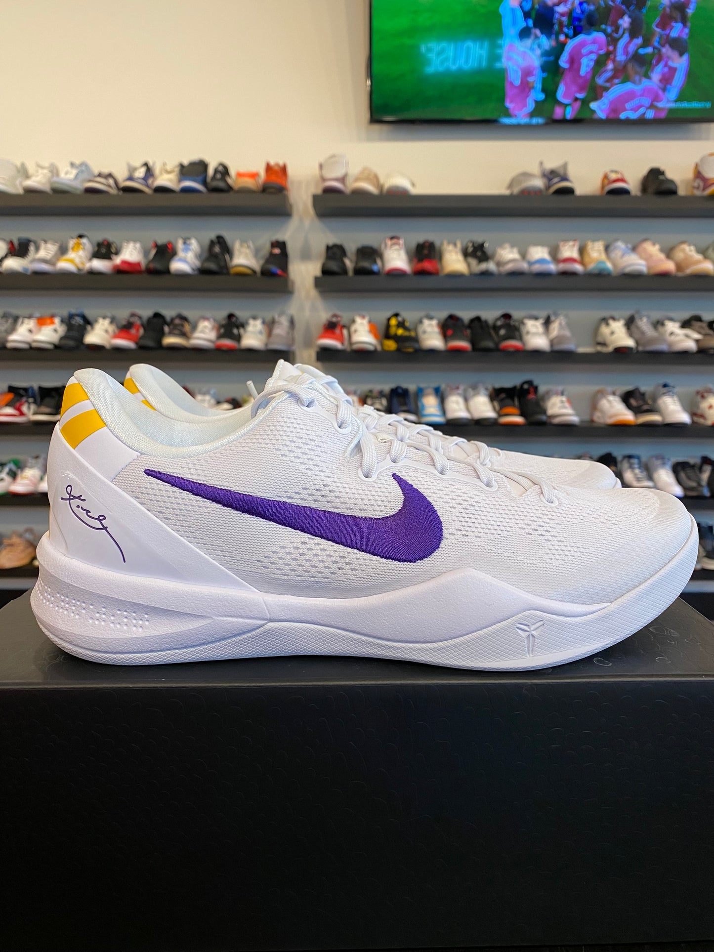 Nike Kobe 8 Protro Lakers Home Size 10.5 Brand New