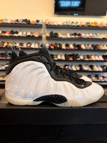 Nike Little Posite Pearl Size 7Y (8.5W) Pre-Owned