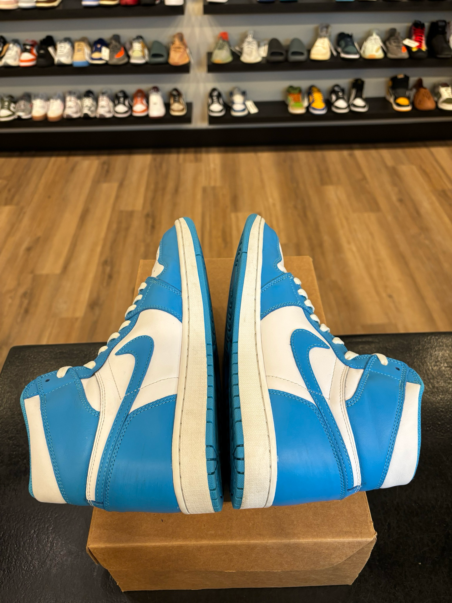 Jordan 1 UNC 2015 Size 10.5 Pre-Owned (No Box)