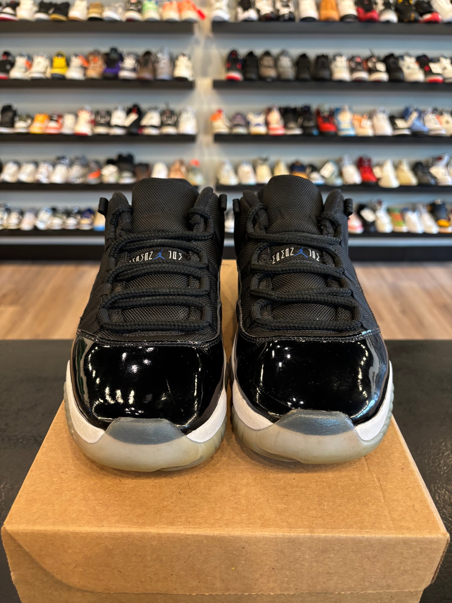 Jordan 11 Low Space Jam Size 9 Pre-Owned (No Box)