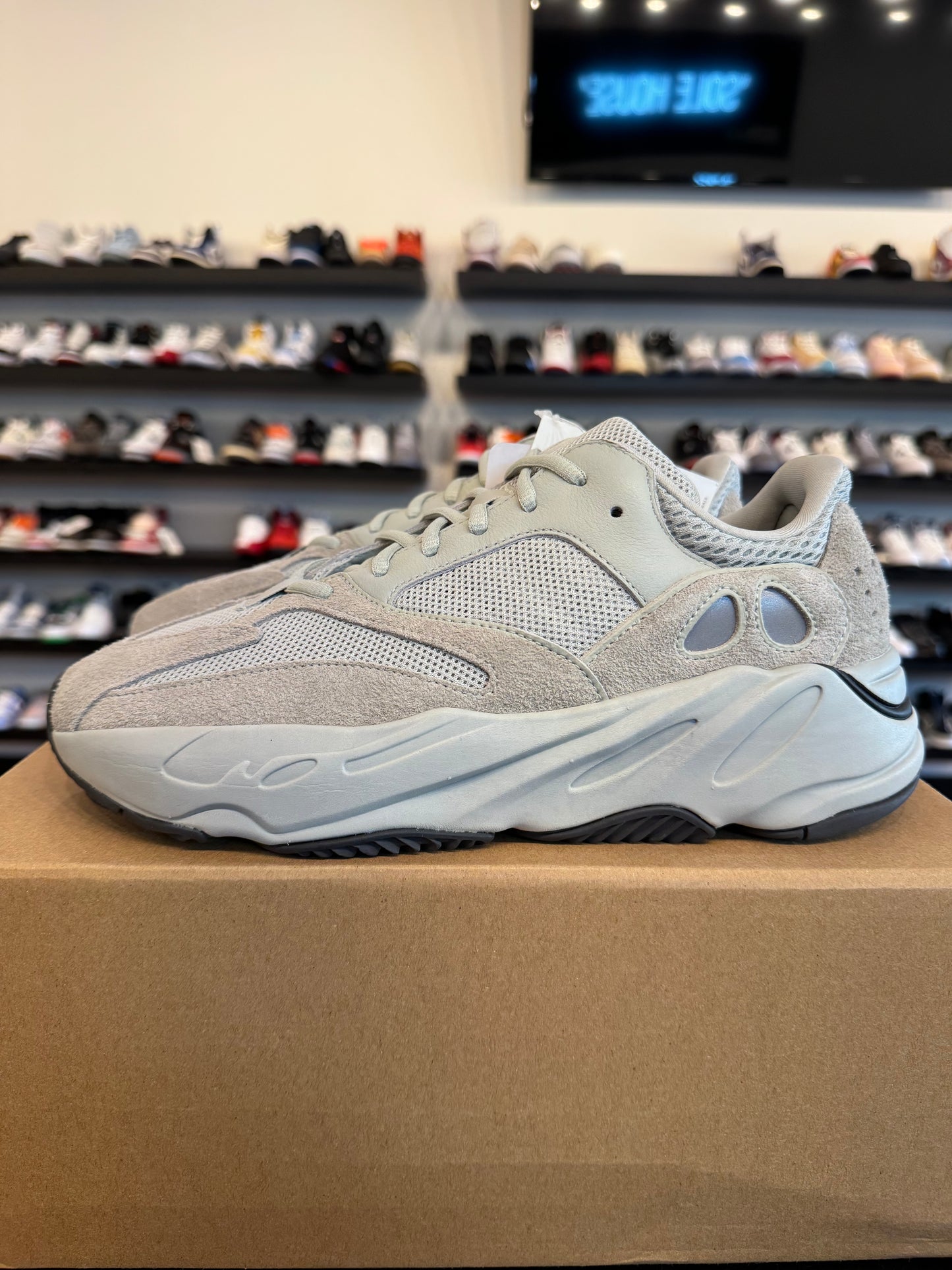 Yeezy 700 Salt Size 10 Brand New
