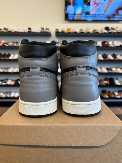Jordan 1 Shadow 2018 Size 10 Pre-Owned (No Box)