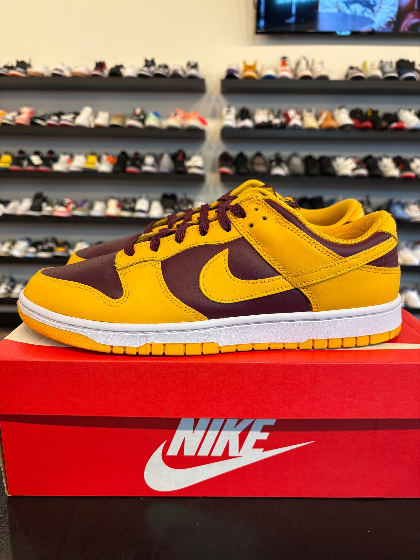 Nike Dunk Low Arizona State Size 11.5 Pre-Owned