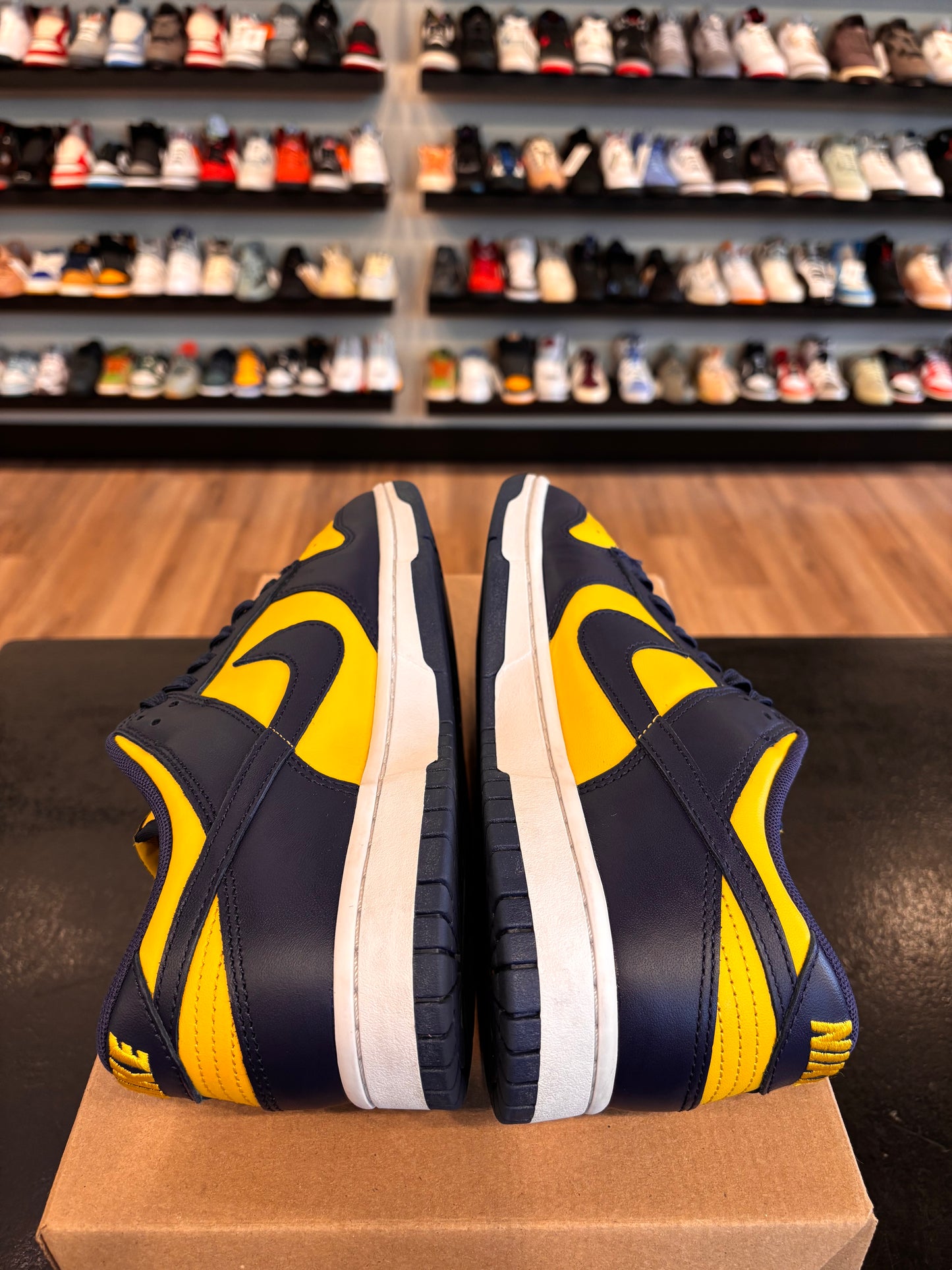 Nike Dunk Low Michigan Size 9 Pre-Owned (No Box)