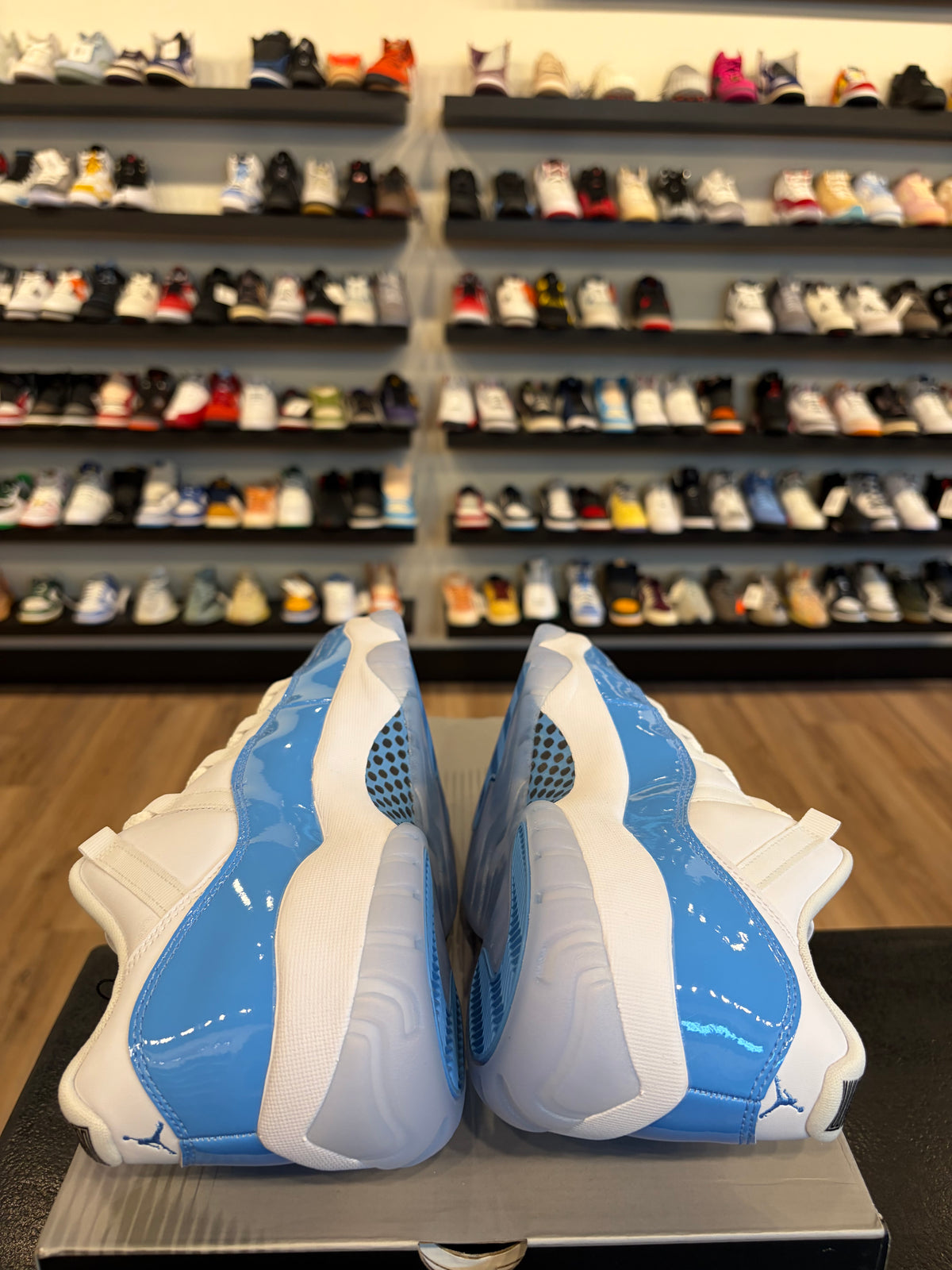 Jordan 11 Low University Blue Size 10 Brand New