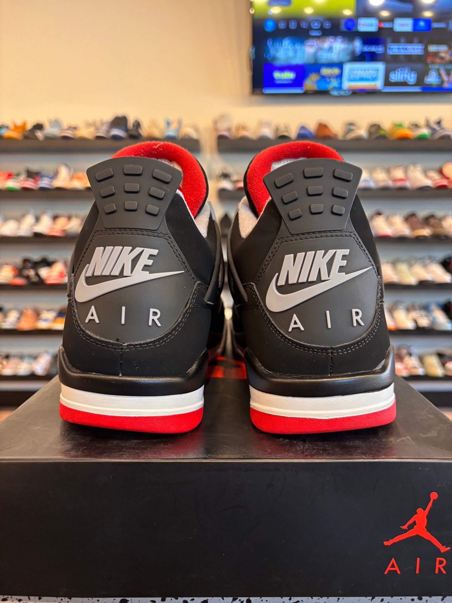 Jordan 4 Bred 2019 Size 11.5 Pre-Owned