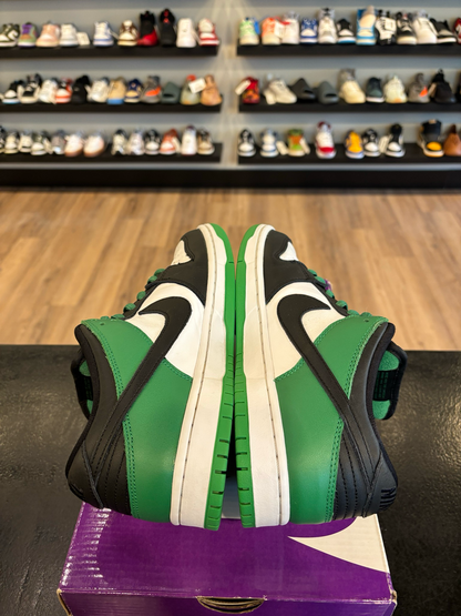 Nike SB Dunk Low Classic Green Size 8 Pre-Owned