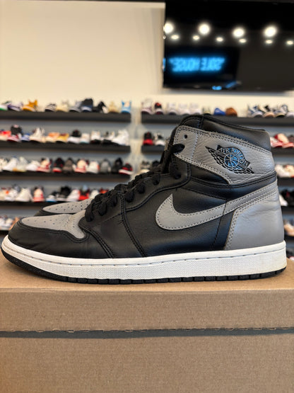 Jordan 1 Shadow 2018 Size 11 Pre-Owned (No Box)