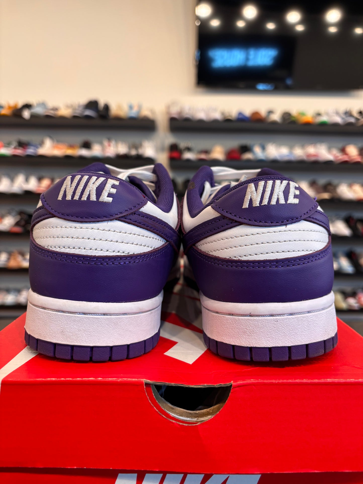 Nike Dunk Low Court Purple Size 11.5 Pre-Owned