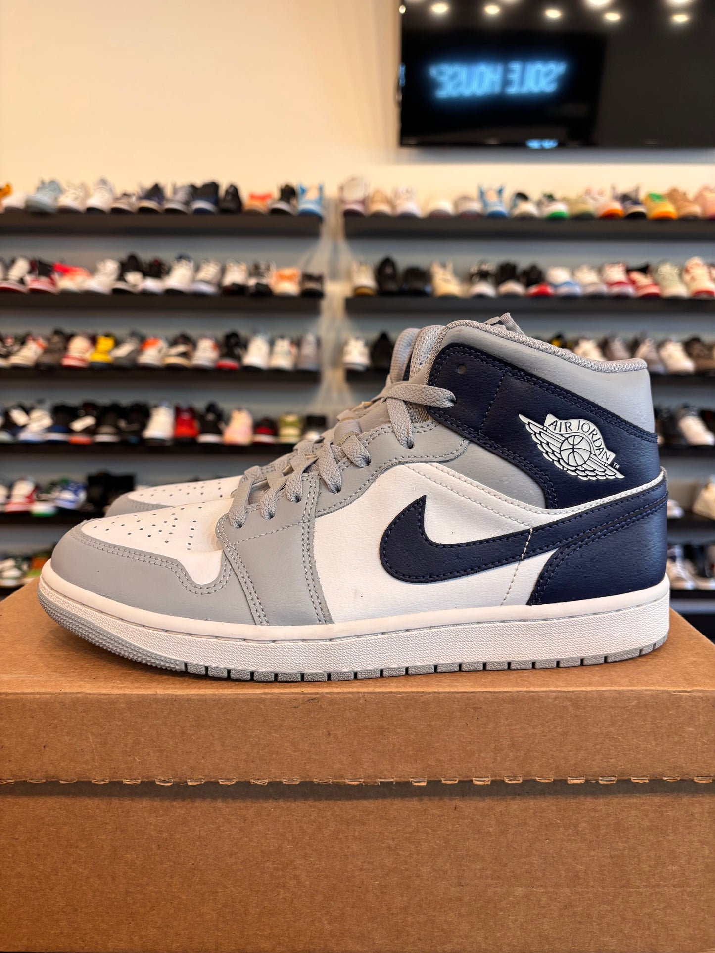 Jordan 1 Mid Grey Navy Size 10 Pre-Owned (No Box)