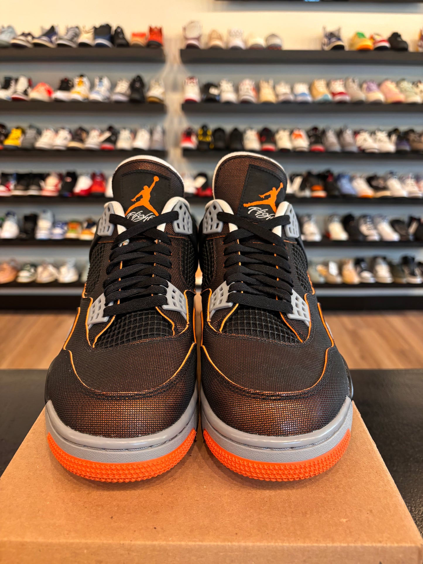 Jordan 4 Starfish Size 10.5 (12W) Pre-Owned (No Box)