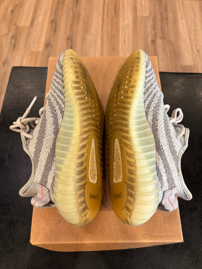 Yeezy 350 V2 Blue Tint Size 6 (7.5W) Pre-Owned (No Box)