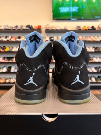 Jordan 5 Black UNC Size 9 Pre-Owned