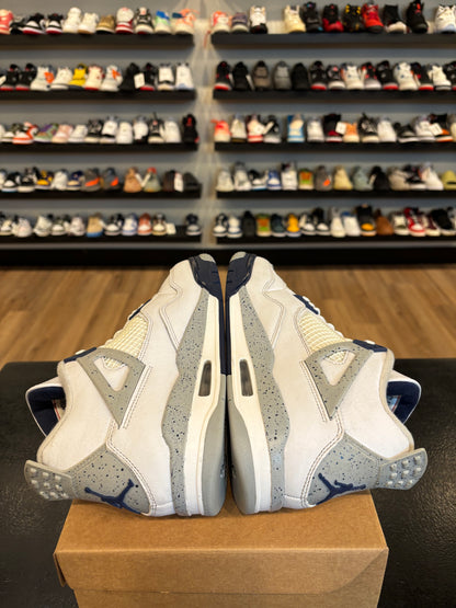 Jordan 4 Midnight Navy Size 8.5 Pre-Owned (No Box)