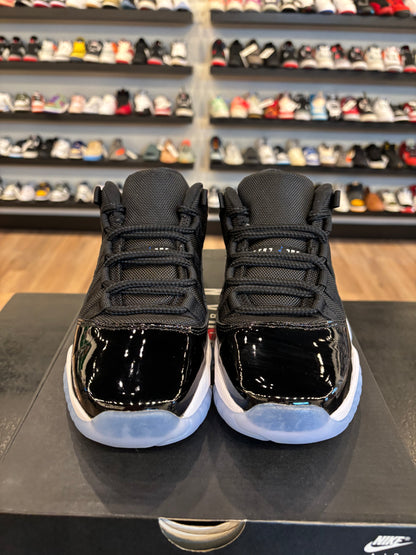 Jordan 11 Low Space Jam Size 5.5Y (7W) Pre-Owned