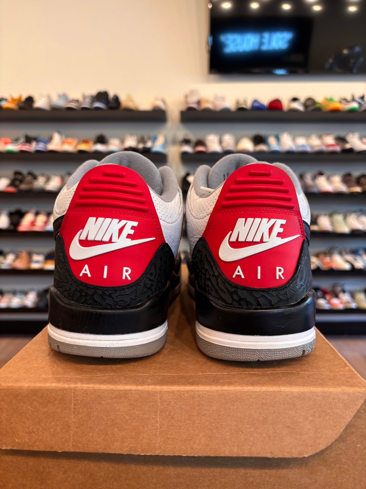 Jordan 3 Tinker Hatfield Size 9.5 Pre-Owned (No Box)