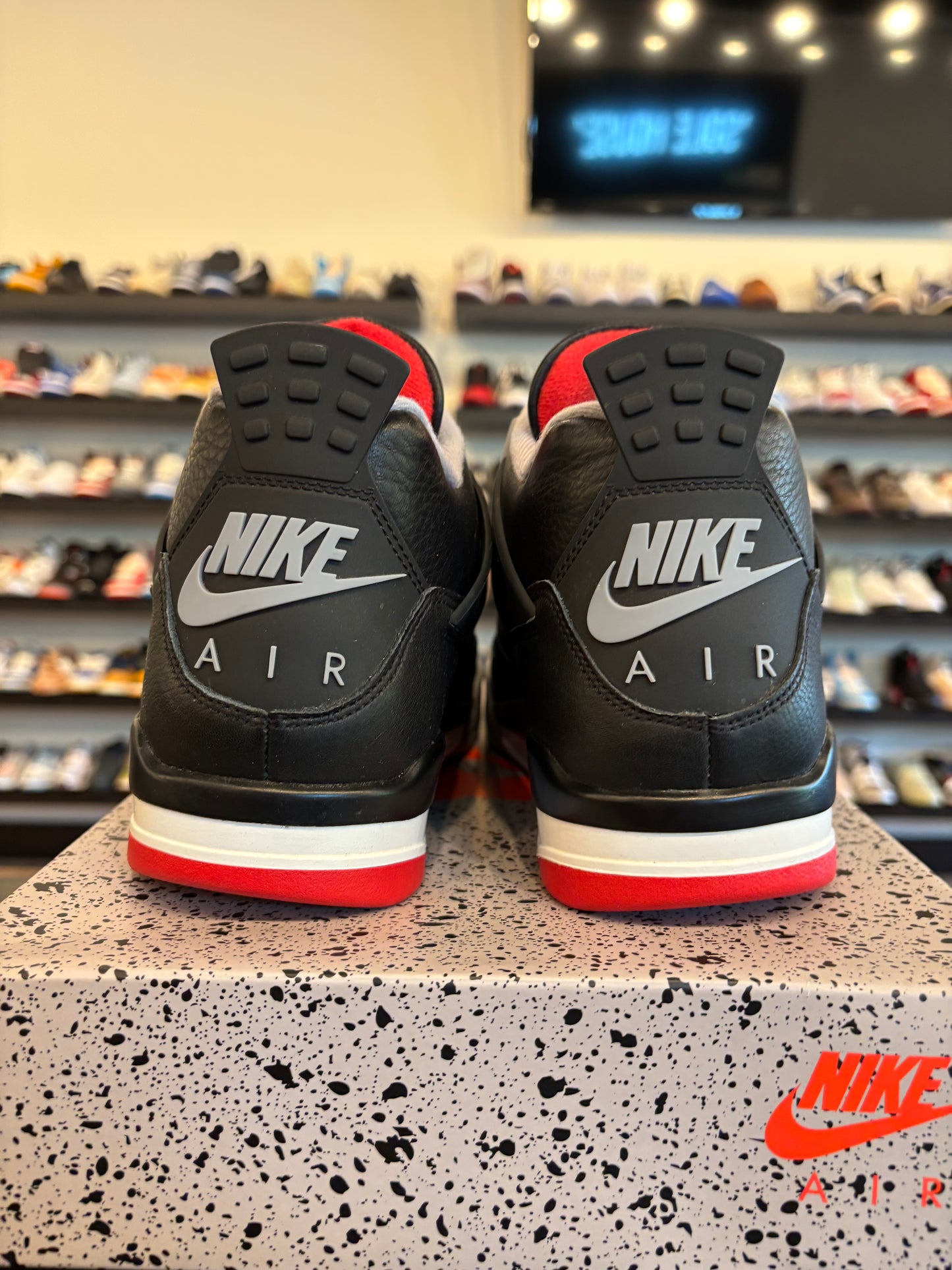 Jordan 4 Bred Reimagined Size 9 Pre-Owned