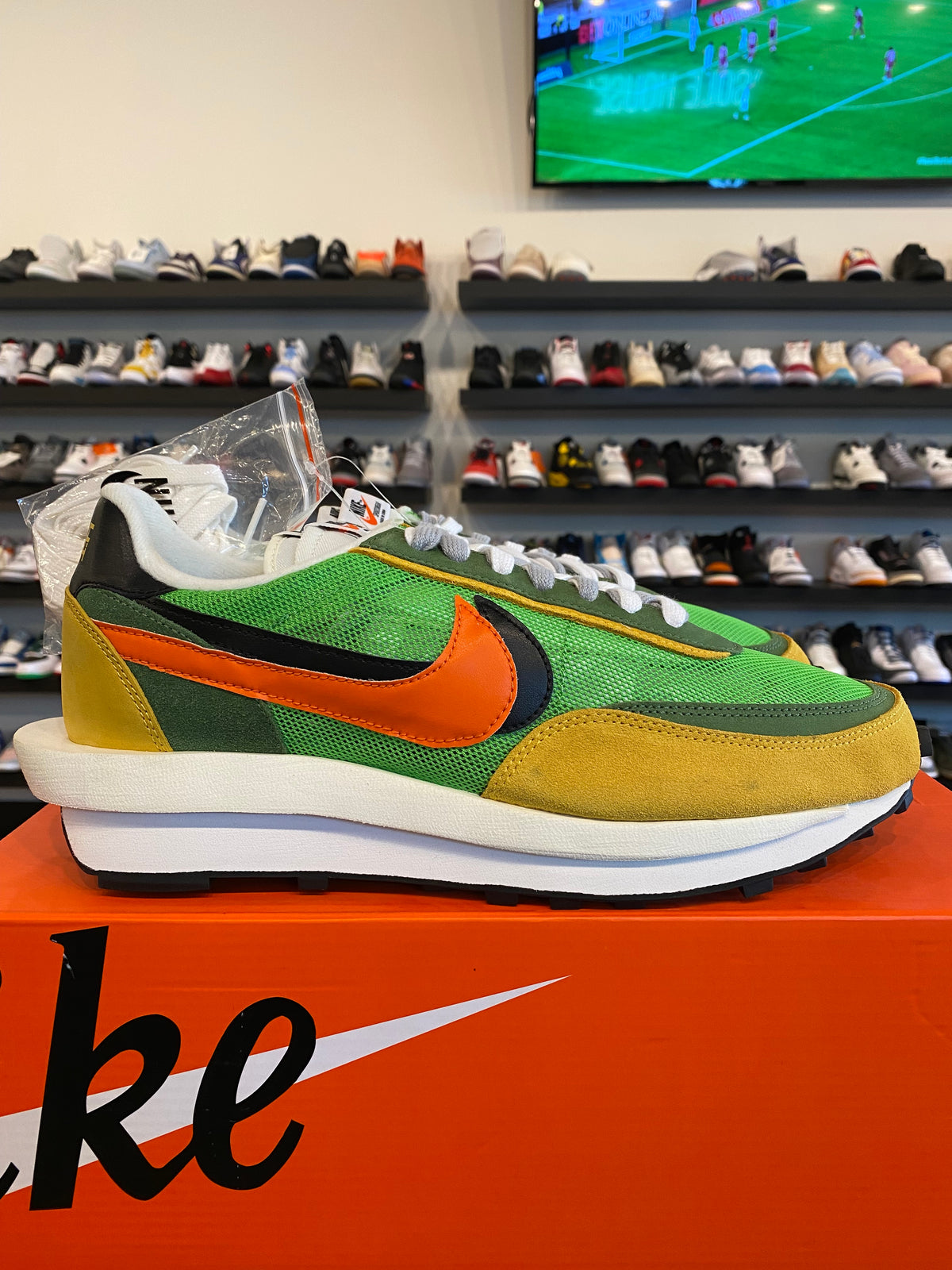 Nike Sacai Waffle LD Green Gusto Size 12 Brand New