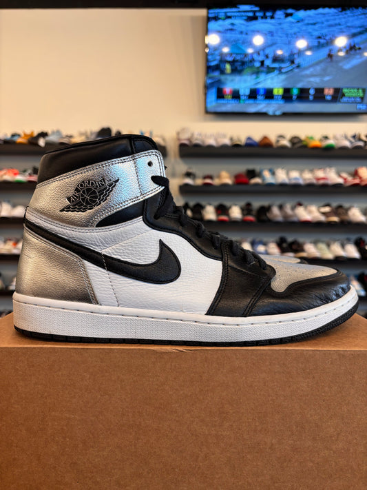 Jordan 1 Silver Toe Size 12 (13.5W) Pre-Owned (No Box)