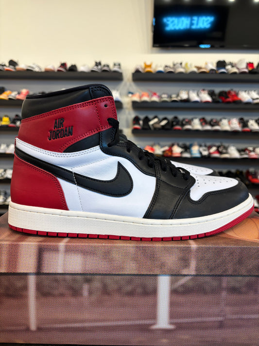 Jordan 1 Reimagained Black Toe Size 13 Pre-Owned