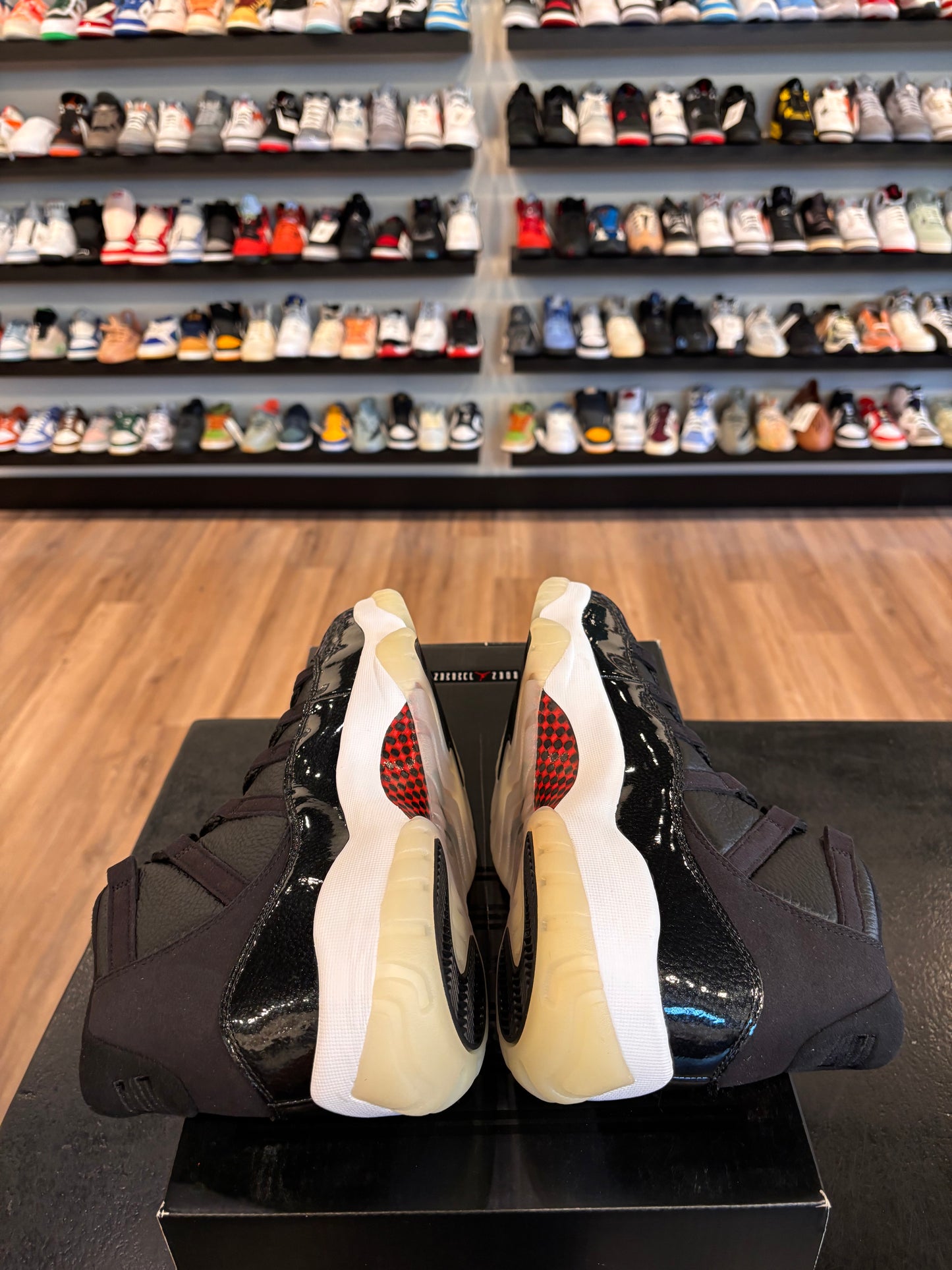 Jordan 11 72-10 Size 10 Brand New