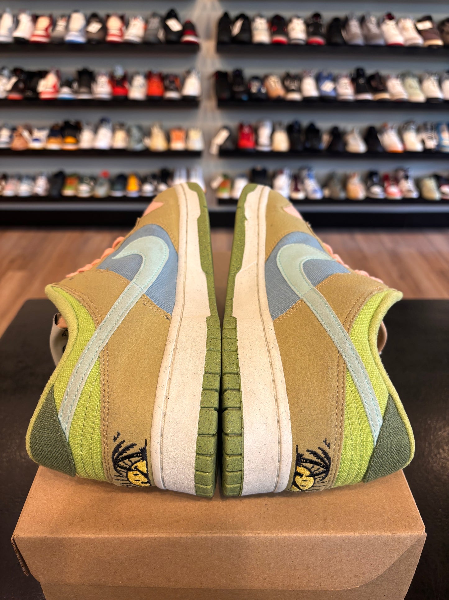 Nike Dunk Low Sun Club Size 12 Pre-Owned (No Box)