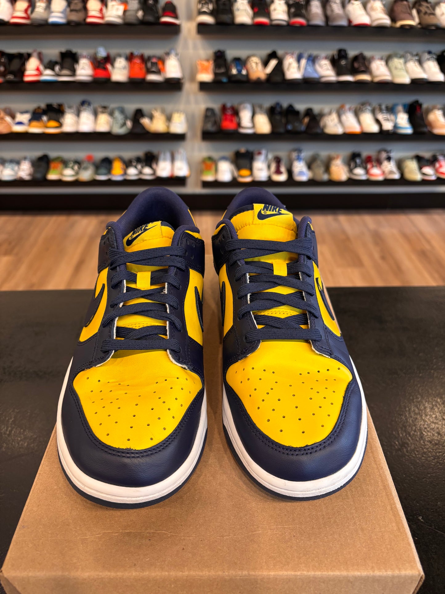 Nike Dunk Low Michigan Size 9 Pre-Owned (No Box)