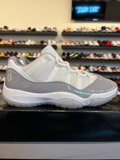 Jordan 11 Low Cement Grey Size 9 Pre-Owned