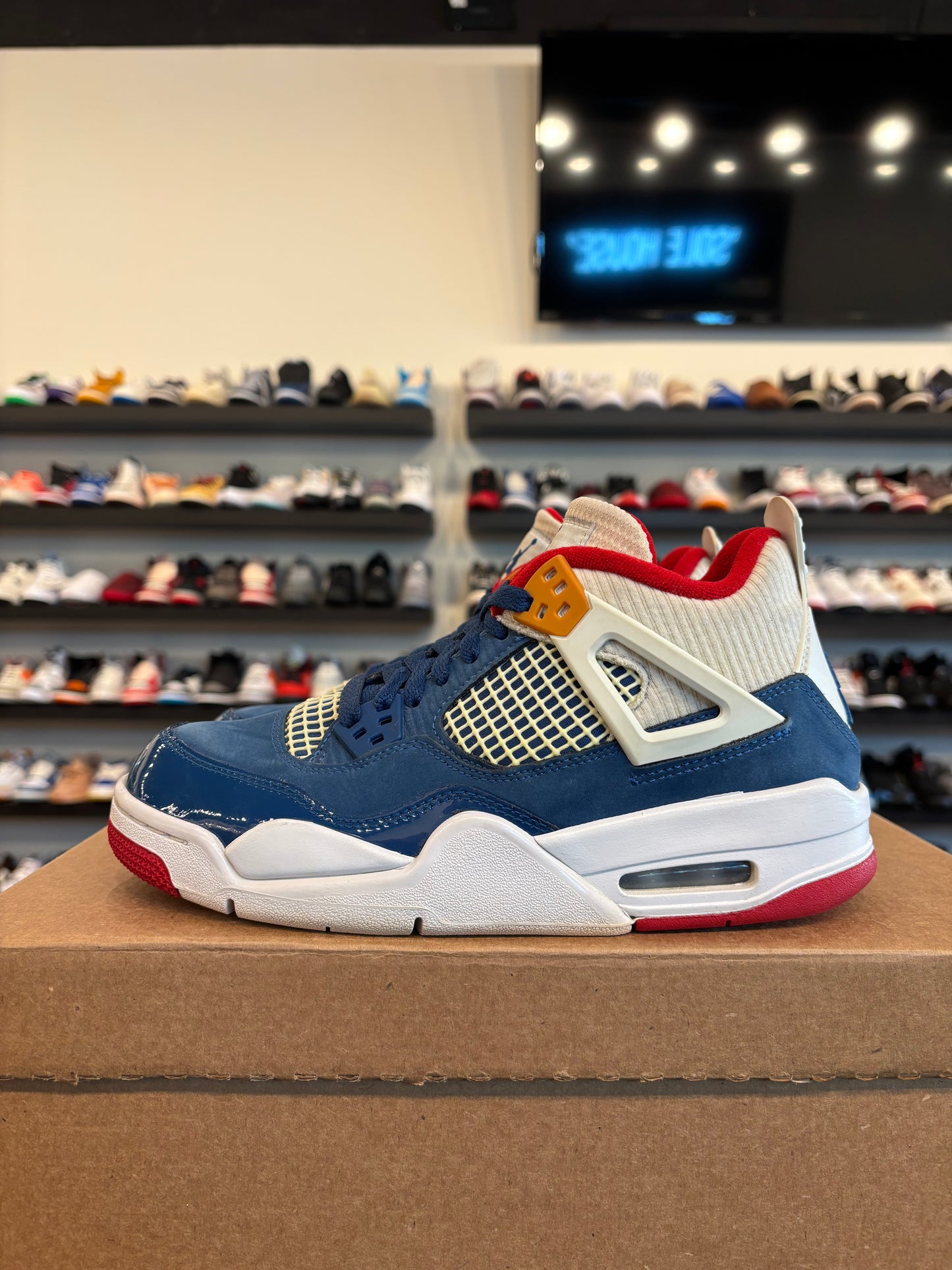 Jordan 4 Messy Room Size 6Y (7.5W) Pre-Owned (No Box)