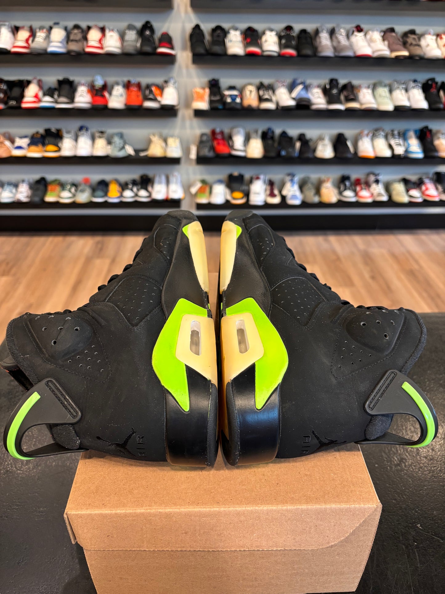 Jordan 6 Electric Green Size 12 Pre-Owned (No Box)