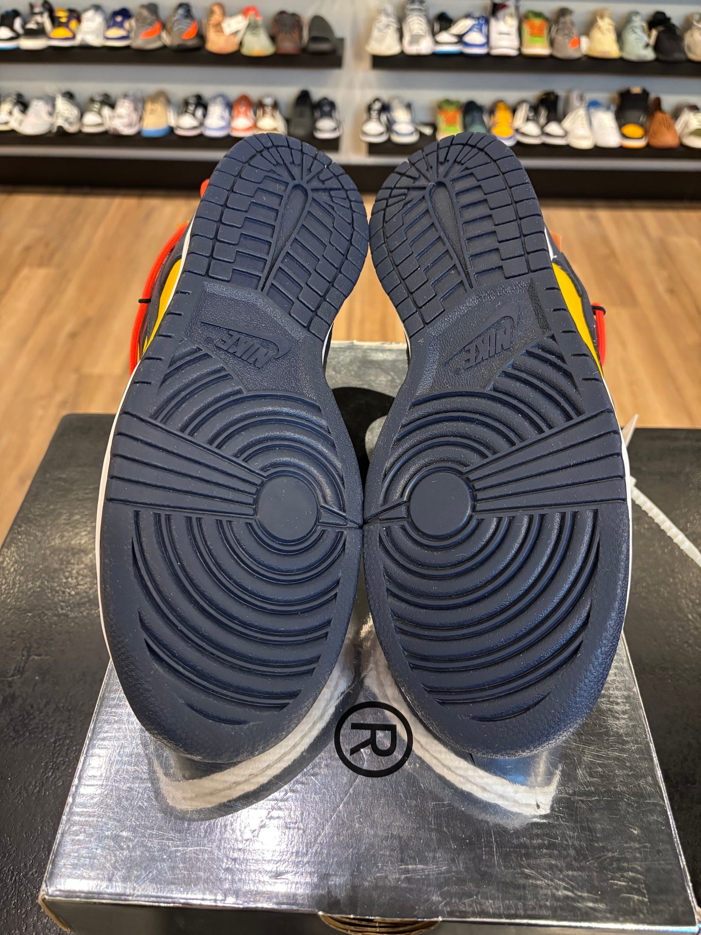 Nike Off-White Dunk Low University Gold Size 10 Pre-Owned