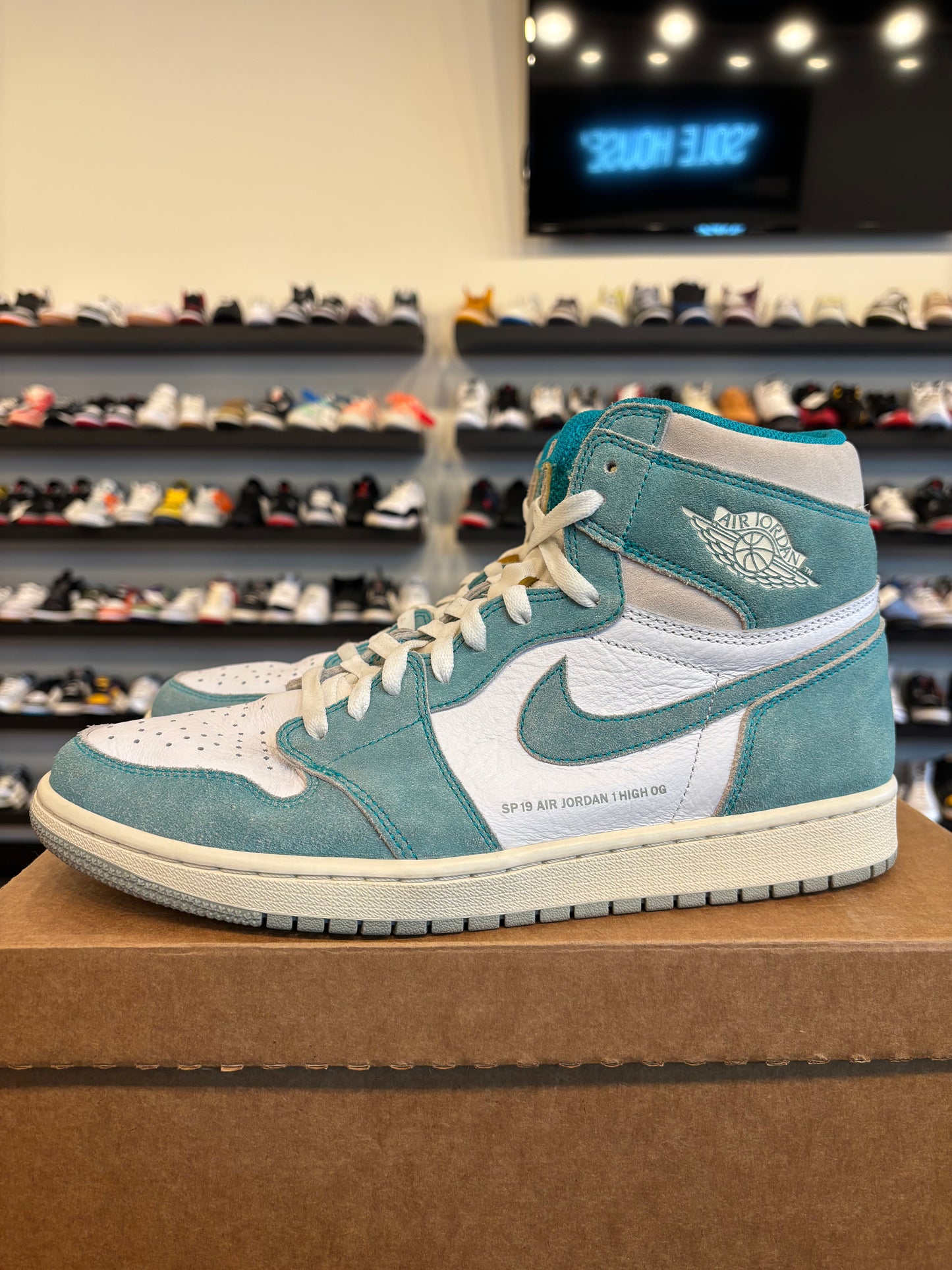 Jordan 1 Turbo Green Size 11.5 Pre-Owned (No Box)