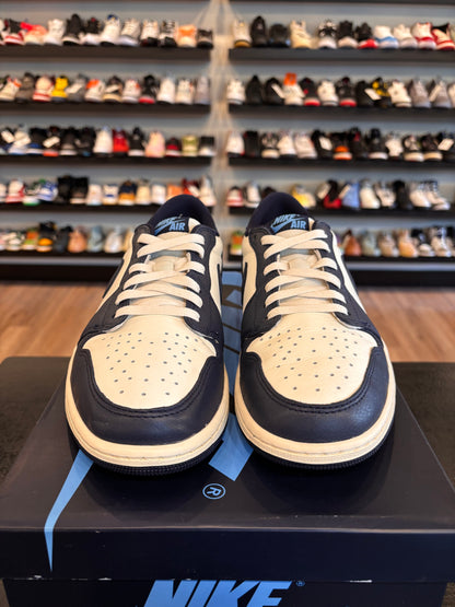 Jordan 1 Low Obsidian Size 10.5 Pre-Owned
