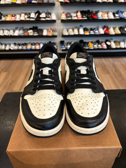 Jordan 1 Low Mocha Size 12 Pre-Owned (No Box)