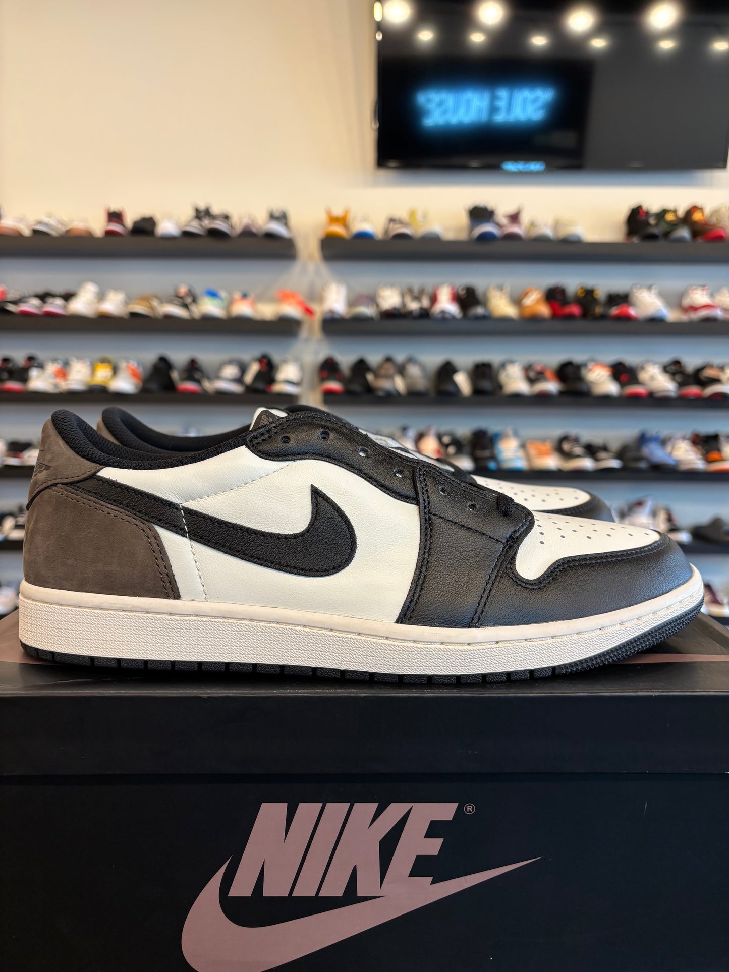 Jordan 1 Low Mocha Size 11.5 Brand New