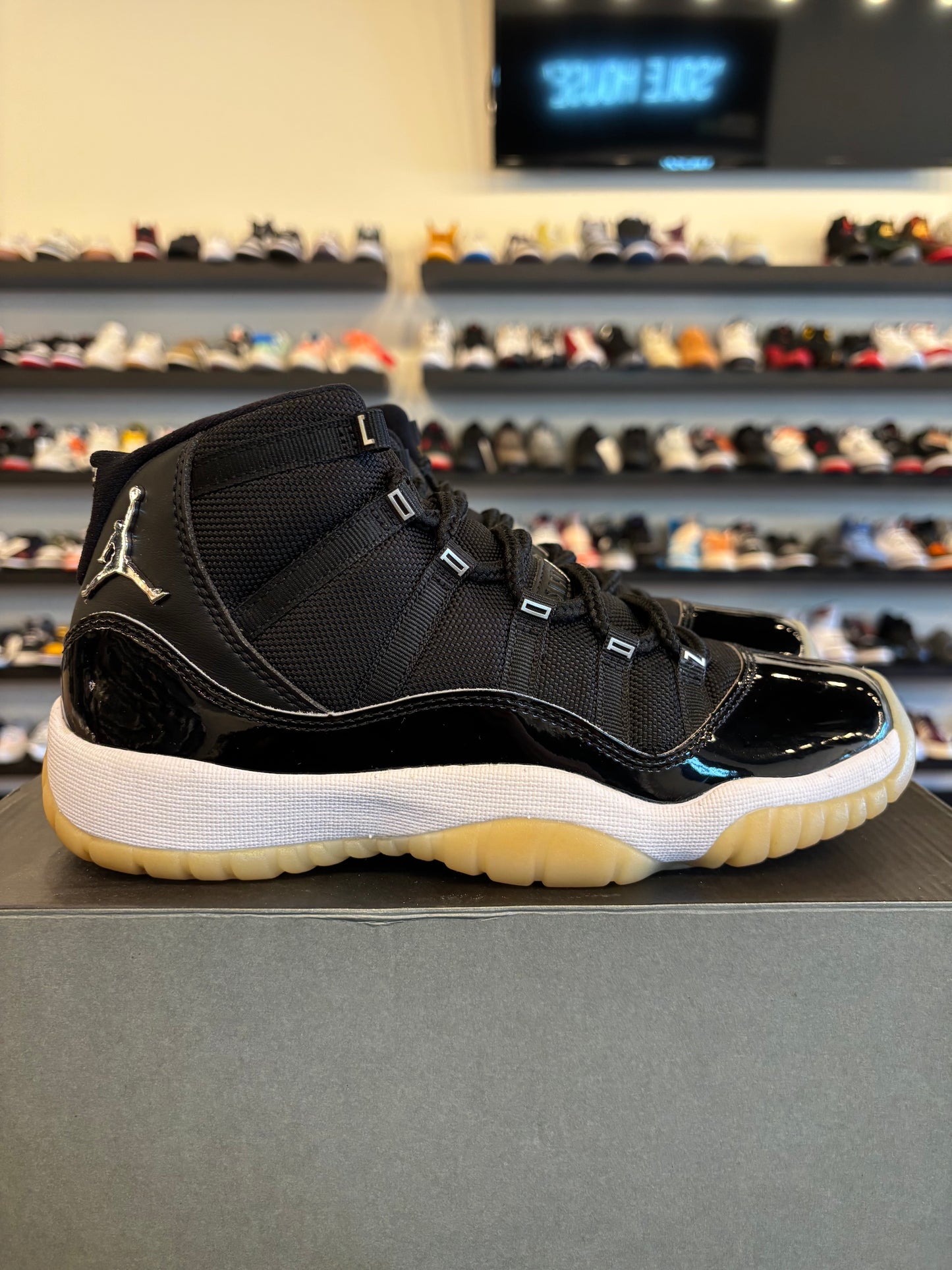 Jordan 11 Jubilee Size 6.5Y (8W) Pre-Owned
