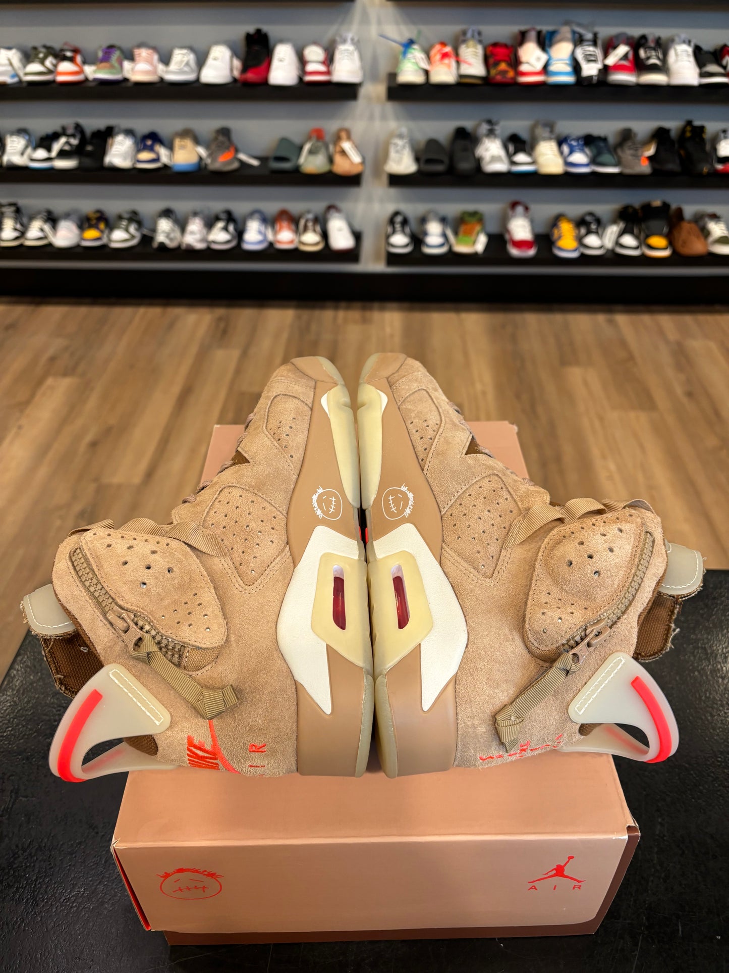 Jordan 6 Travis Scott British Khaki Size 9 Pre-Owned