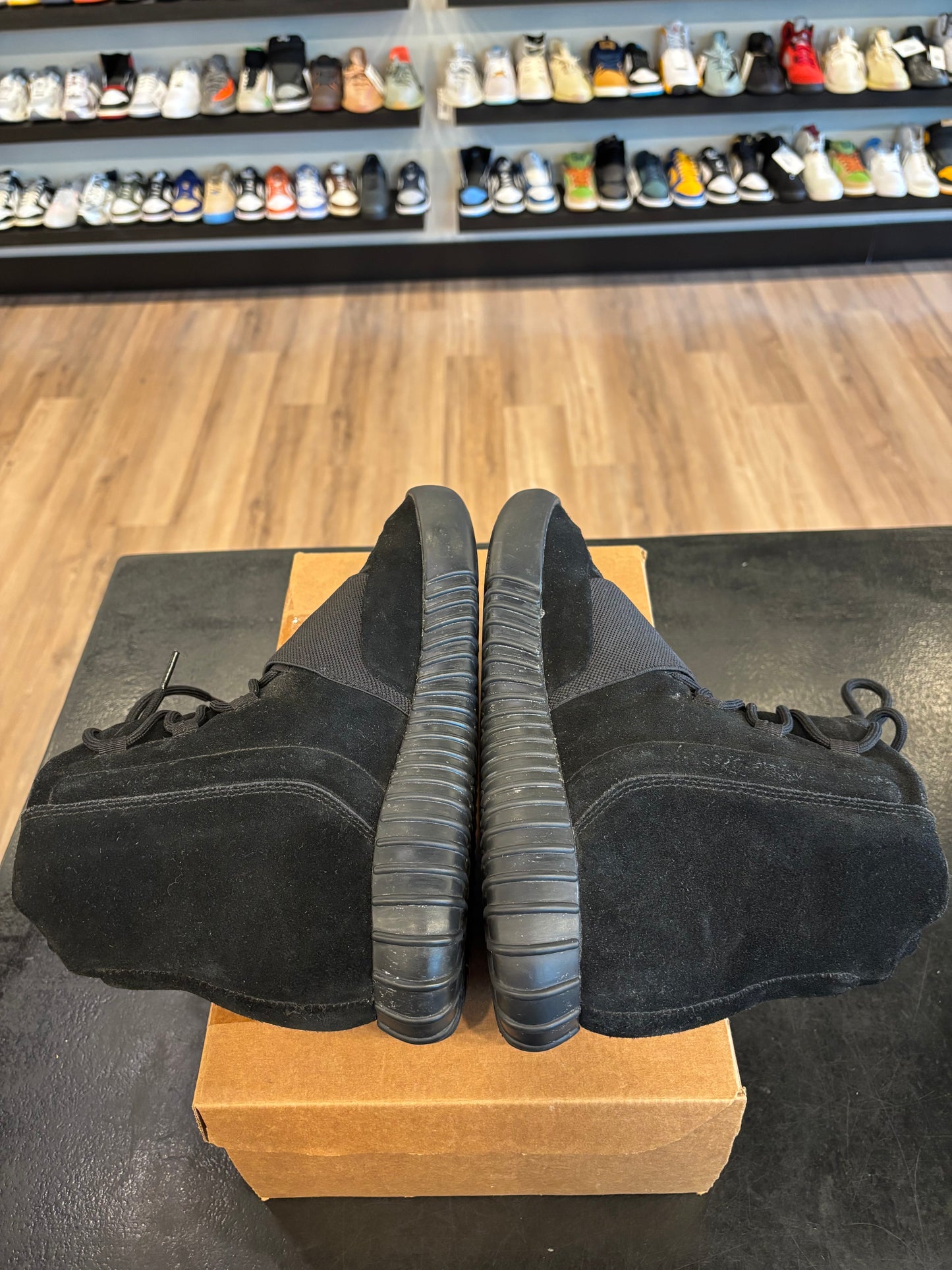 Yeezy 750 Triple Black Size 9 Pre-Owned (No Box)